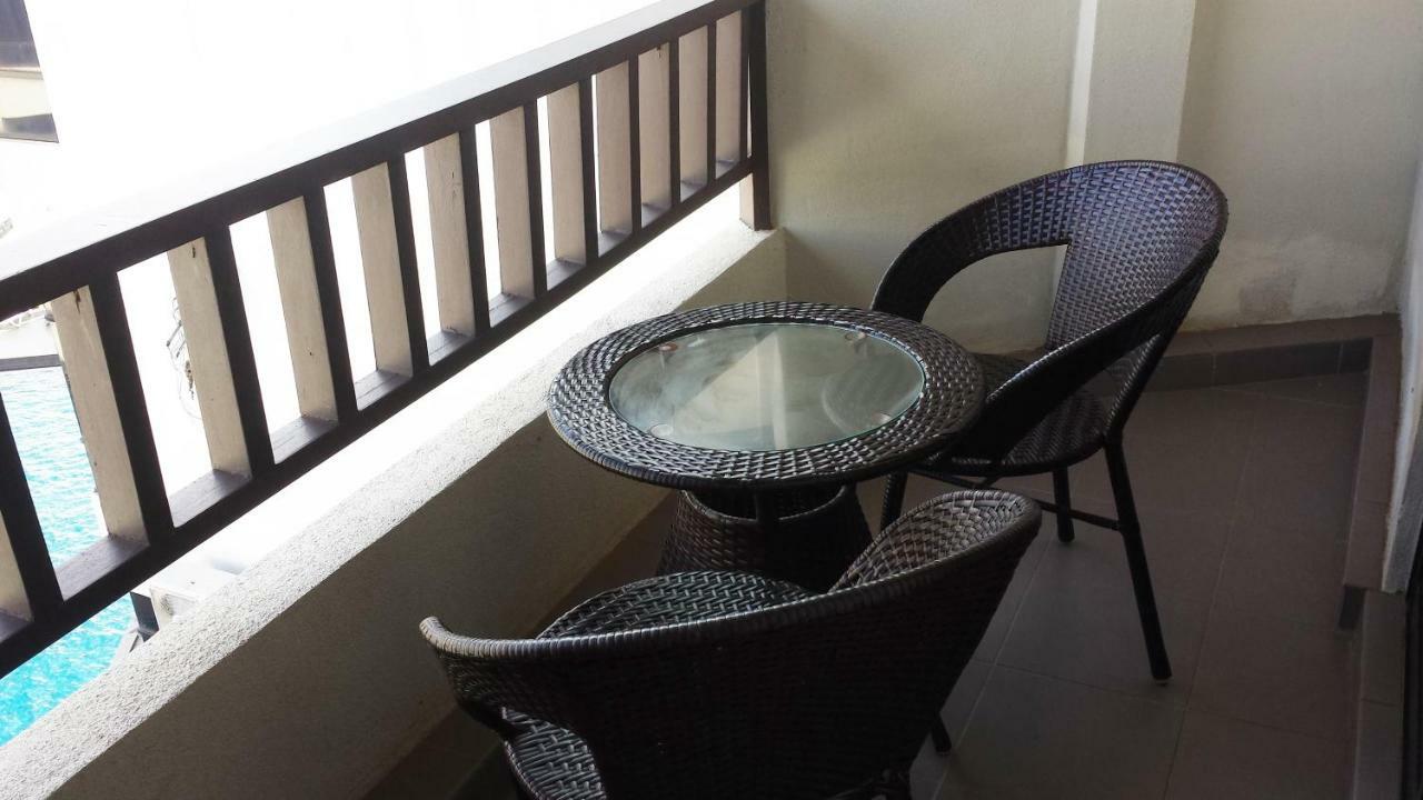 Cherloft@Samsuria Beach Residences Kampung Sungai Ular エクステリア 写真